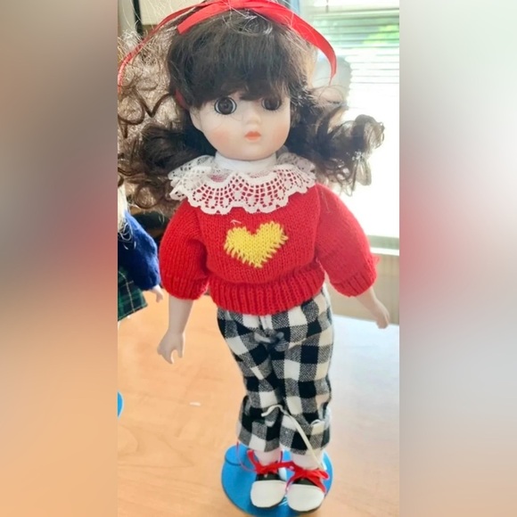 Dolls Marian Yu Designs 1987 Hierloom porcelain set of 2 original box new - Picture 5 of 10